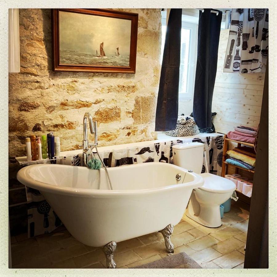 Authentique maison de pêcheur au coeur d'un hameau Crozon Extérieur photo