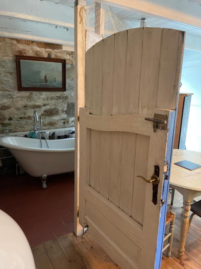 Authentique maison de pêcheur au coeur d'un hameau Crozon Extérieur photo